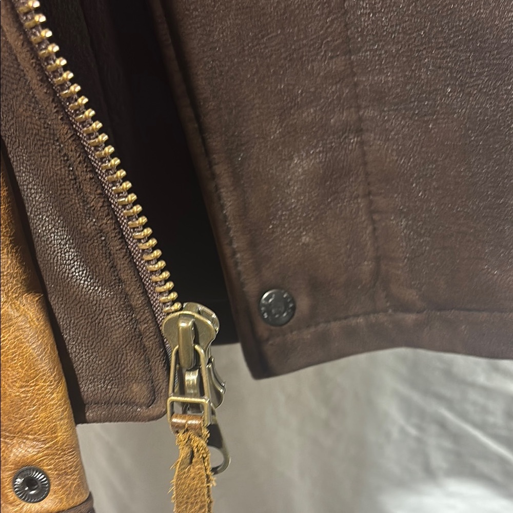 Men's Brown Leather Jacket - Picture 3 of 10